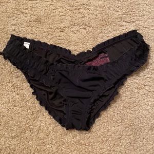 VS Ruffle cheeky bikini bottom